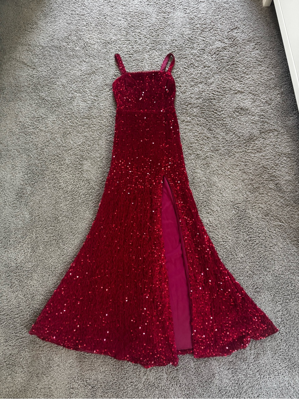 Wenkafo Women’s Red Sequin strap Gown with Front Slit NWT
